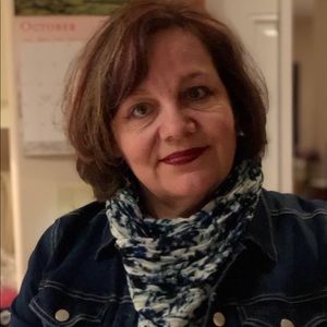 Meet your Posher, Laura